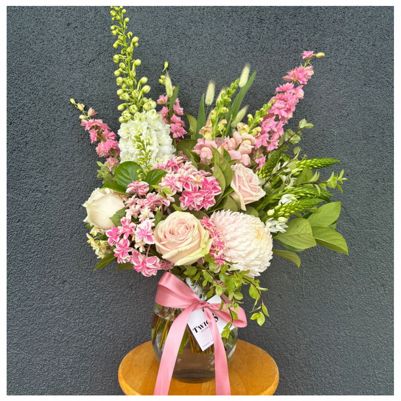 Pastel flowers Vase arrangement